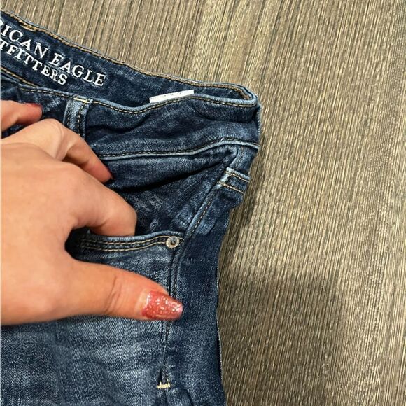American Eagle Outfitters Super Super Stretch Jeans Raw Hem Medium Wash 6 Long - Picture 10 of 11